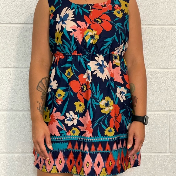 Floral sleeveless dress - Picture 1 of 2